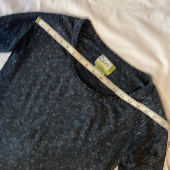 Tasc Performance women's Bamboo long sleeved Athletic Baselayer Sweatshirt Top S - Picture 10 of 15